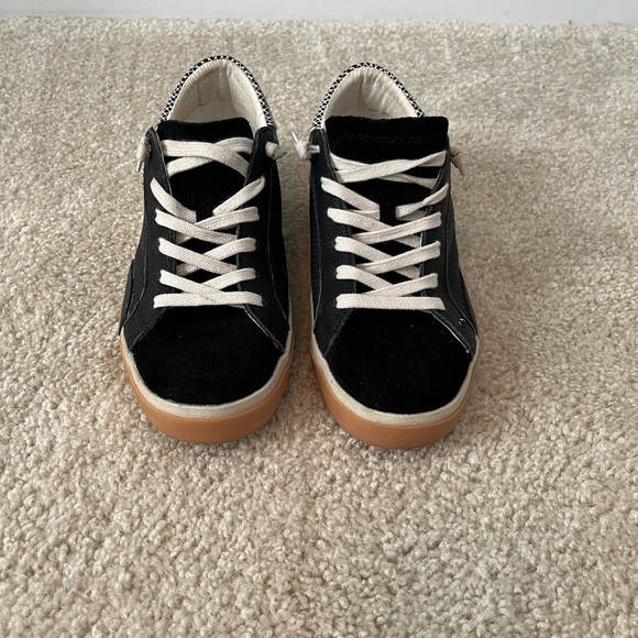 Dolce Vita Zina Sneaker size 7 - Picture 2 of 5